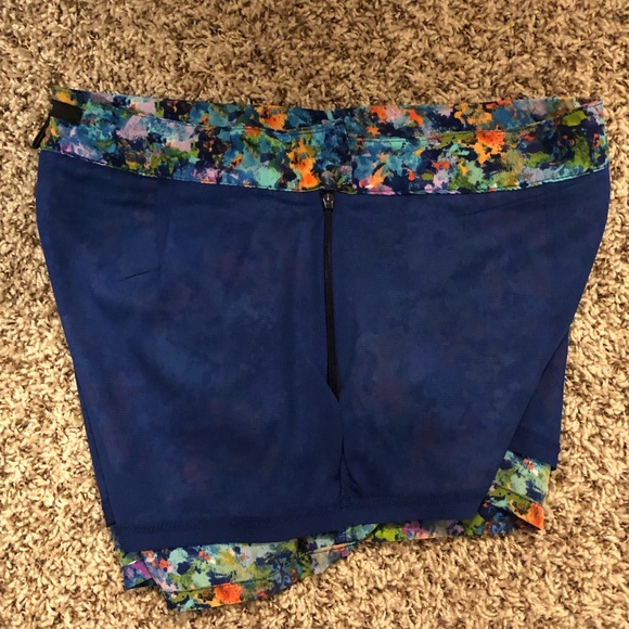 Multicolored dress shorts - Picture 7 of 7